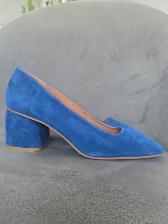 L'INTERVALLE Shoes - L'INTERVALLE Blue Suede Block Heel Pumps